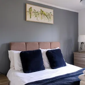 Spacious Georgian 3bedroom Apartment- 10 Minute Walk To The River Avon, Baths And Abbey Bath